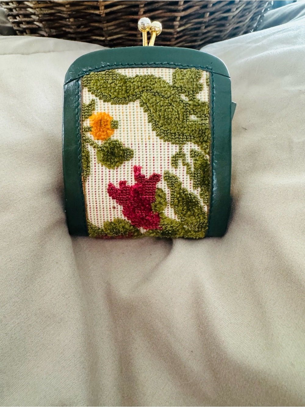 Vintage Kiss-Lock Coin Purse - Picture 3 of 6